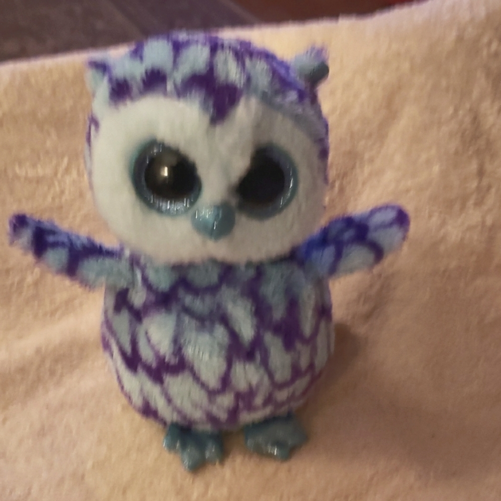 TY BEANIE BOO.  NWOT.  OSCAR TJE BLUE OWL. 6"
